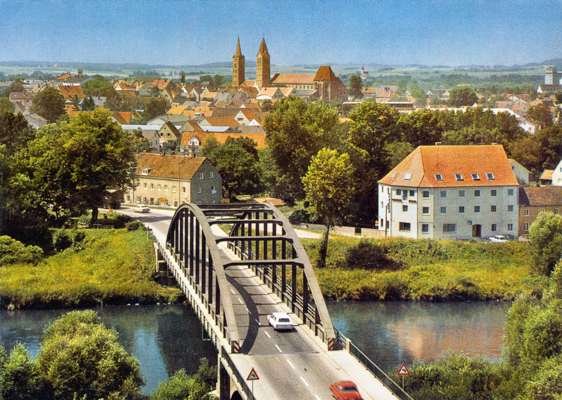 Moosburg Isarbr�cke mit Gasthof zur L�nd, 1965