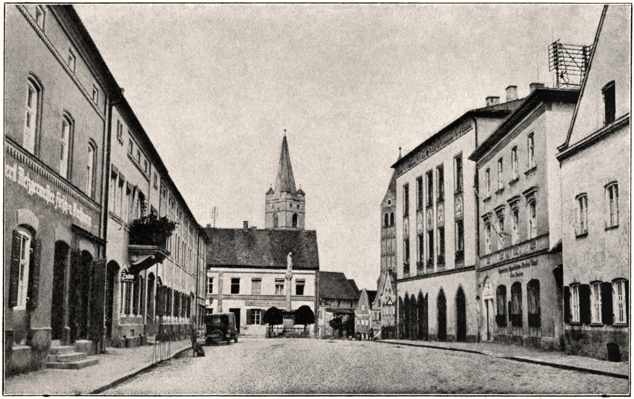Oberer Marktplatz um 1925, heute Stadtplatz