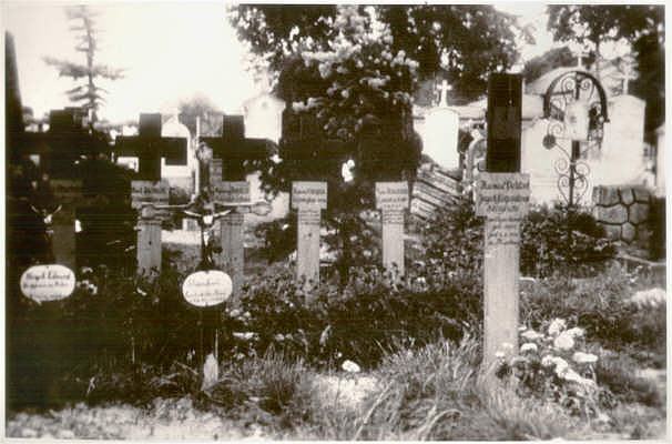 Alte Gr�ber auf dem Friedhof an der M�nchnerstrasse