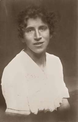Elisabeth Englsberger, *1903 †21.07.1960 in jungen Jahren