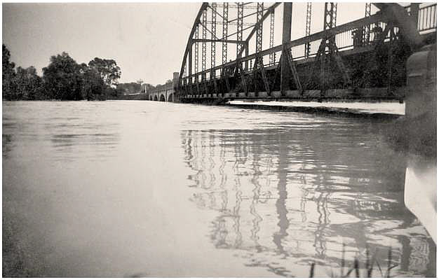 Isarbr�cke, Hochwasser 1940