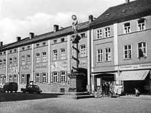 Stadtplatz mit Mariens�ule, Ausschnitt Postkarte Mitte der 1950er