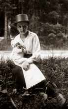 Karolina Fent, *1893 †1965 mit Tochter Hildegard
