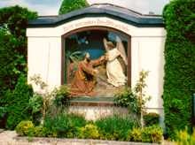 �lbergrelief im Neuen Friedhof, 2009