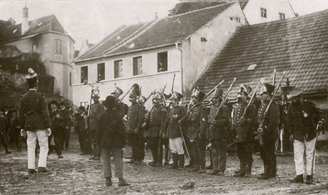 Moosburg, Auf dem Gries, Historischer Festzug um 1900