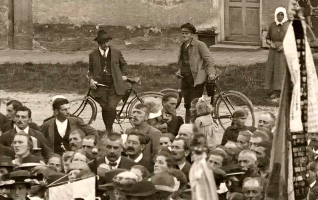 Moosburg, am Rande einer Fahnenweihe 1921