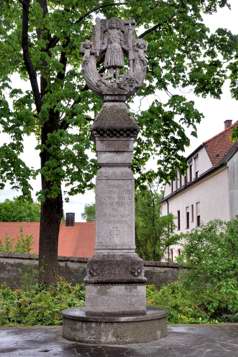 Moosburg, Kriegerdenkmal 1914/18, am heutigen Standort Auf dem Plan