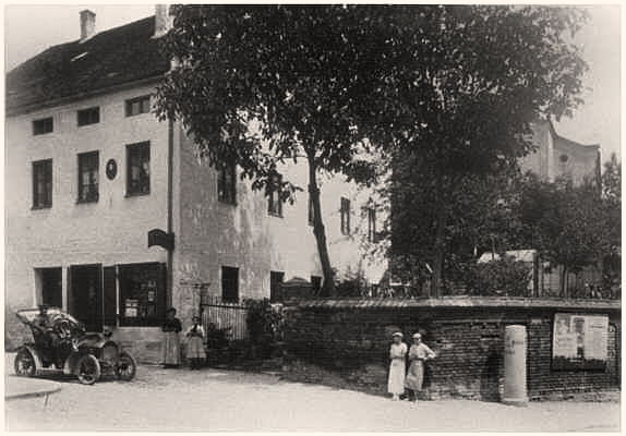 Moosburg Weingraben / Fingerg�sschen, Photograph Reindl, 1898