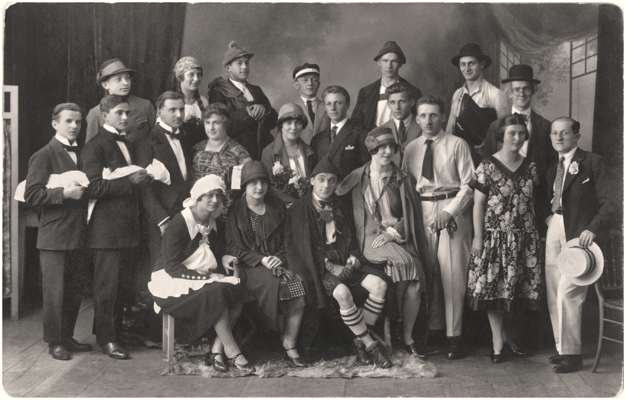 KGV Theater ?, Das weisse R�ssl