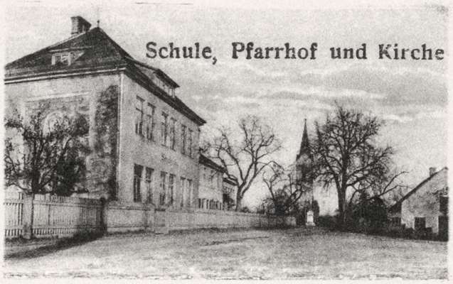 Volkmannsdorf, Schule, Pfarrhof und Kirche, Ausschnitt Postkarte 1929