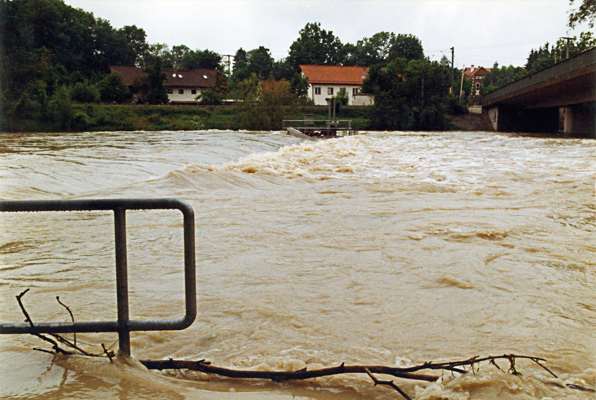 Volkmannsdorf, Hochwasser Juni 1996 am Zusammenflu� von Isar und Amper