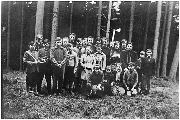 Schule Volkmannsdorf 1956, Tag des Baumes