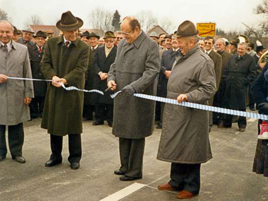 Br�ckeneinweihung, Landrat Schrittenloher und Kreisbaumeister Richard K�mpel 04.12.1987