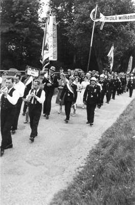 Fahnenweihe der FFW Wang am 12.&nbsp;Juni&nbsp;1960