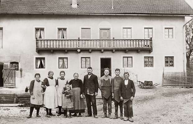 Volkmannsdorf, Bauer am Berg, um 1930