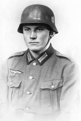 Josef Gandorfer, *10.01.1915  †12.04.1945