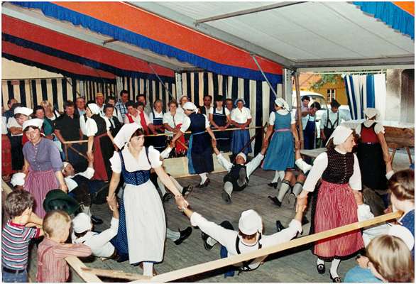 Beim Volkstanz