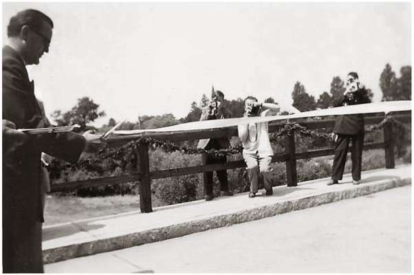 1955 - Einweihung der neuen Br�cke