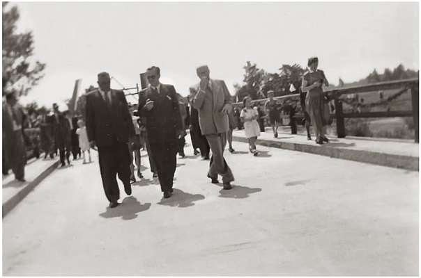 1955 - Einweihung der neuen Br�cke