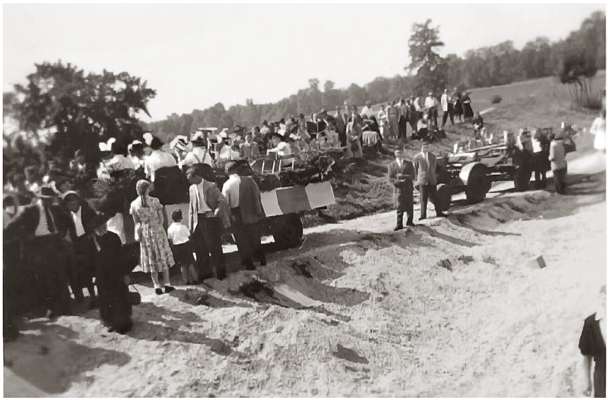 1955 - Einweihung der neuen Br�cke