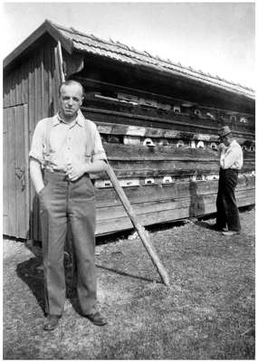 Bienenstand in Volkmannsdorferau in den 1940ern
