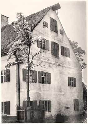 Der ehemalige Stadl von Schlo� Isareck, 1944