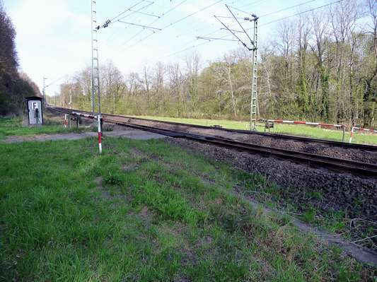 Schrankenanlage Hohlweg unterhalb des Schlosses Isareck, 2010