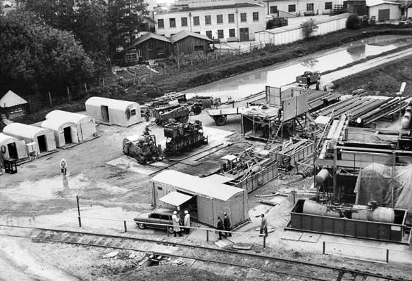 Moosburg S�d Chemie, 06.05.1968 der Bohrturm der Tiefbohestelle wurde abgebaut