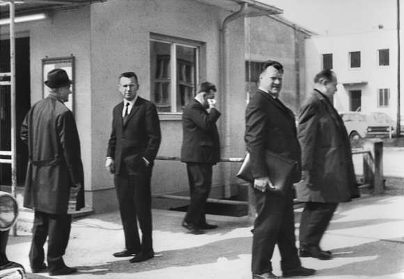 S�d Chemie, Stadtrat besichtigt die geplante Tiefbohrstelle 11.04.1968