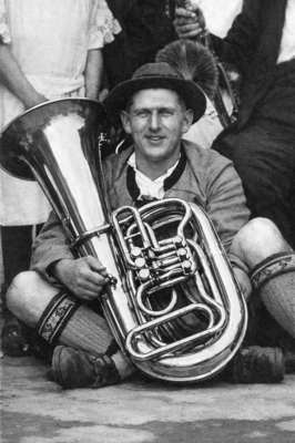 Sepp Winter beim 15j�hrigen Stiftungsfest der "Roten Radler" 1926
