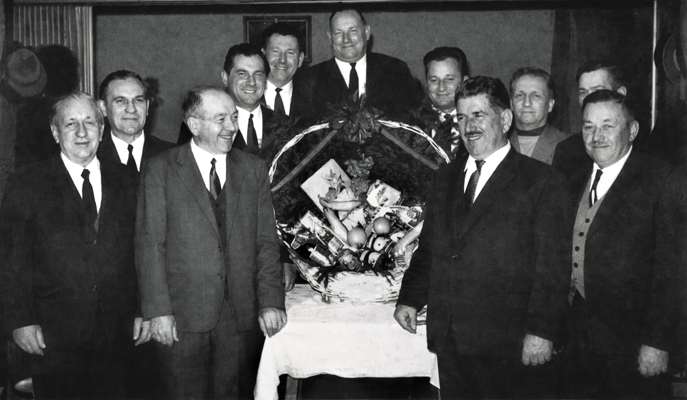 1969, Sepp Winter wird f�r 20 Jahre 1. Vorstand geehrt