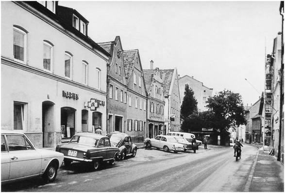 Moosburg Weingraben Haus Nr 9, Marien-Apotheke, Mitte der 1960er Jahre