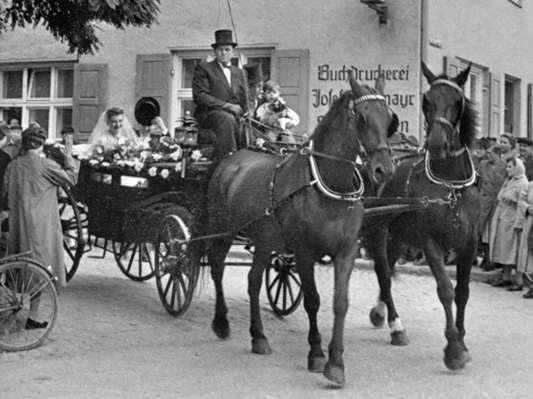 Auf dem Plan, Hochzeitskutsche Anfang der 1950er 