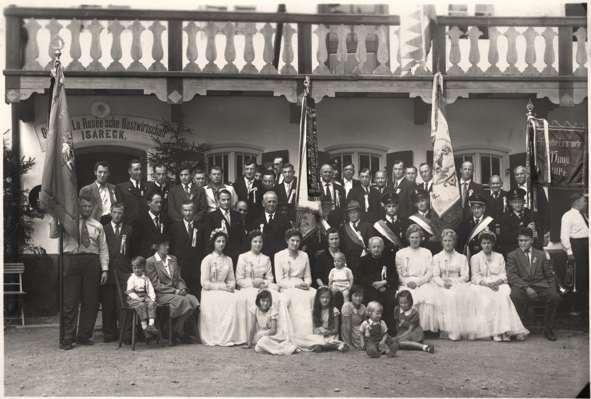 La Ros�e'sche Gastwirtschaft in Isareck in den 1950ern