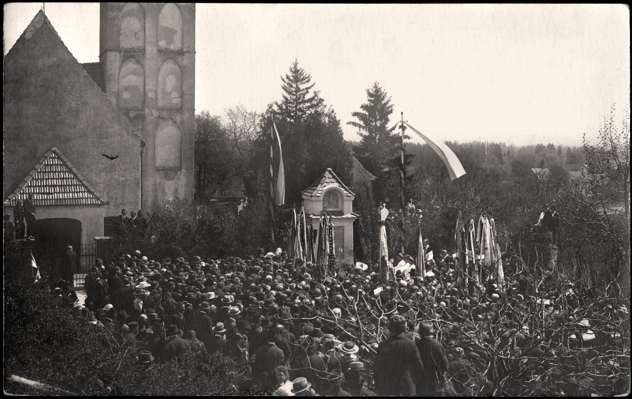 Enth�llung des Kriegerdenkmals in Volkmannsdorf am 8. Mai 1921