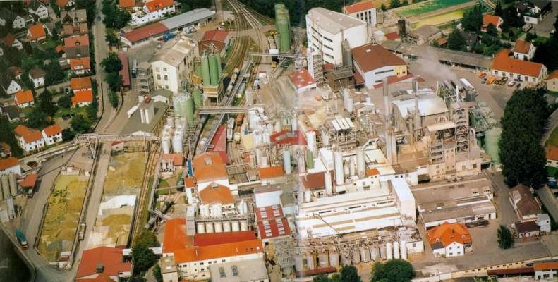 2004 - Luftaufnahme Betriebsgel�nde S�d Chemie Moosburg