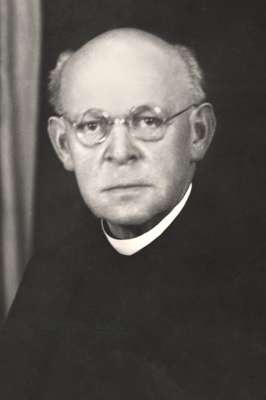 1947, Pfarrer Quirin Zacherl von Volkmannsdorf