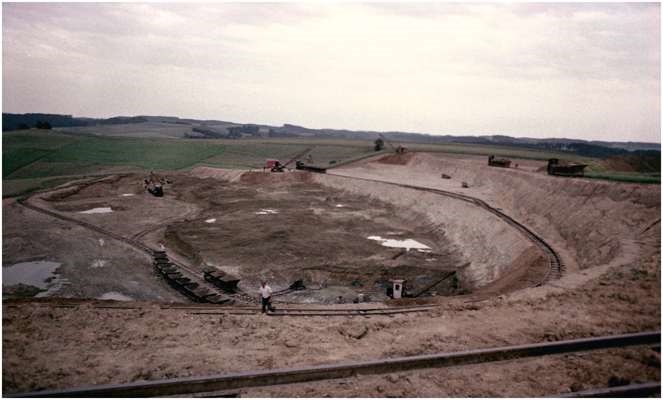 1957 - Tagebau zum Abbau von Bentoniten