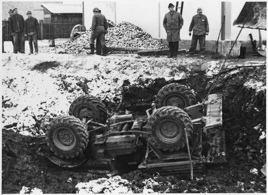 Moosburg S�d Chemie, verungl�ckter Unimog, 27. Dezember 1966