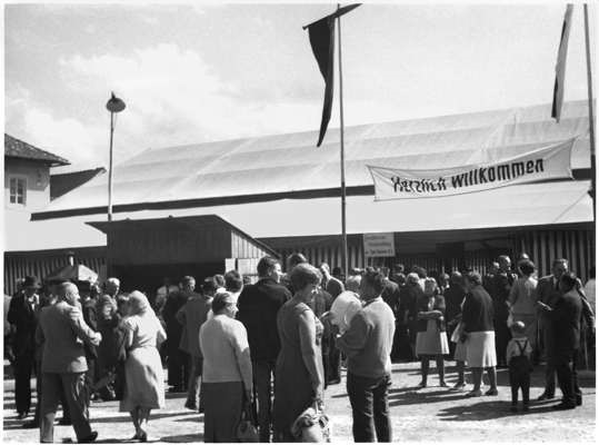 31. Juli 1965 - S�d Chemie Sommerfest, Bierzelt auf dem Viehmarktplatz