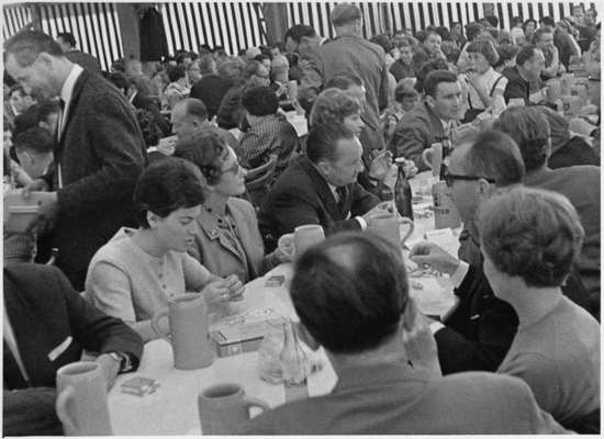 31. Juli 1965 - S�d Chemie Sommerfest, im Bierzelt auf dem Viehmarktplatz