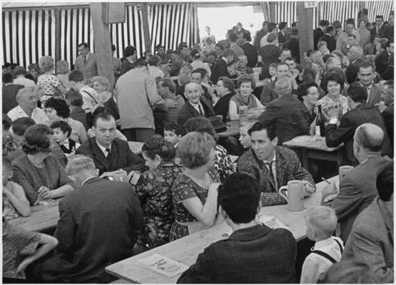 31. Juli 1965 - S�d Chemie Sommerfest, im Bierzelt auf dem Viehmarktplatz