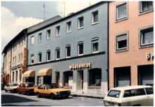 Moosburg Weingraben, Foto Breit & W�stenrot, rechts Bankhaus Sperrer, 1984