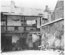 Moosburg, Weingraben, Hinterhof Birnkammer, 1952