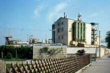Moosburg Steinbockstrasse Blick zur S�d Chemie, Anfang 1980er