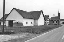 Holzer Anwesen mit Kapelle, M�rz 1985