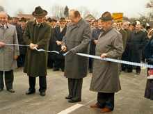 Brückeneinweihung, Landrat Schrittenloher und Kreisbaumeister Richard Kömpel 04.12.1987