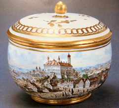 Schlo� Isareck auf Zuckerdose - 1770