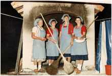 vor dem Backofen