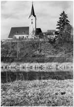 Blick zur Pfarrkirche Volkmannsdorf, Ende 1950er